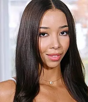 Lia Lin