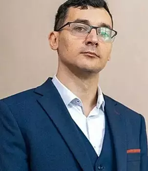 Maxim White