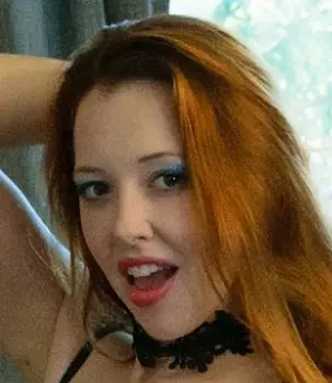 Alora Lux