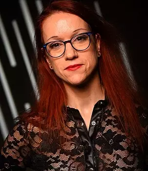 Lenna Bella