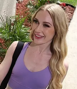 Emma Starletto