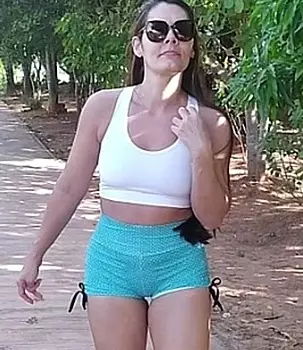 Raquel Exibida