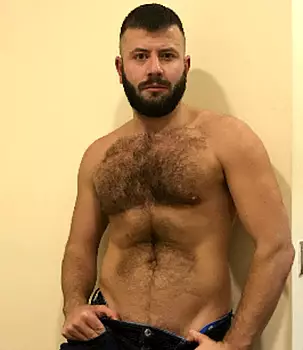 Leo Grin