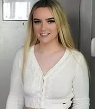 Lacey Amour