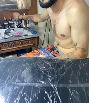 Tatuado Gostoso