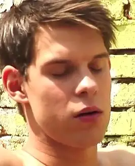 Julian Tomlinson