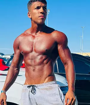 Max Dotado