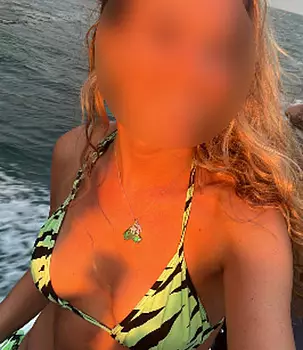 Anna Hot