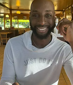 Dre Strong