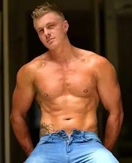 Mr Brad Banks