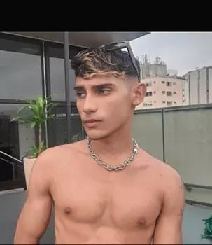 Yourxltwink