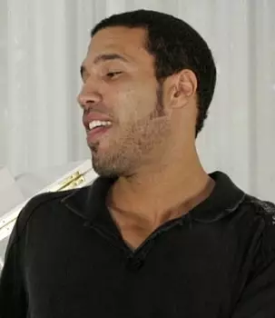 Karlo Karrera