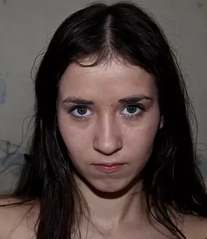 Teen Lesley