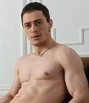 Valentin Hard