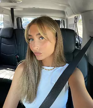 Lily Phillips