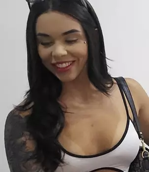 Lari Albuquerque