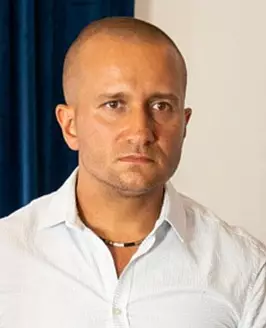 Petr Cz F