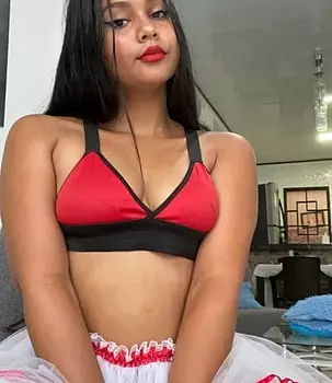 Emelyn Hot