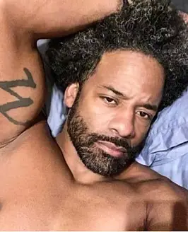 Ariez Smith