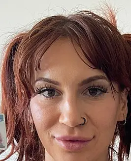 Shortii Babe