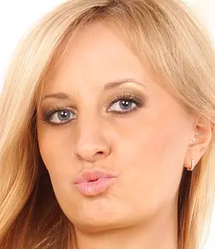 Liliya)