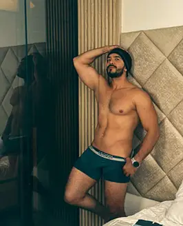 Alex Alvarez