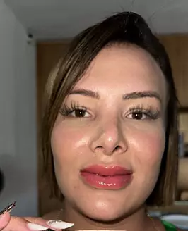 Dessinha Wife