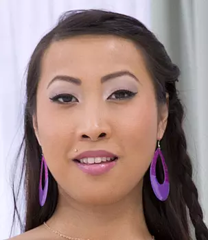 Sharon Lee