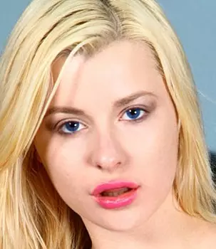 Charlyse Bella