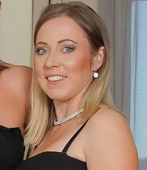 Bibi Fox