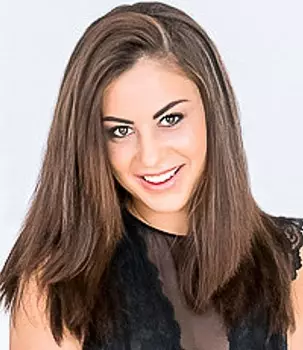 Nikki Waine