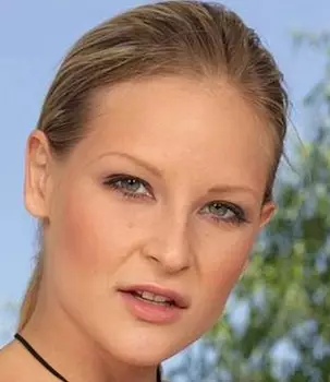 Liz Honey