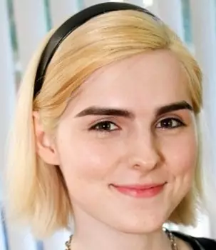 Ella Hollywood