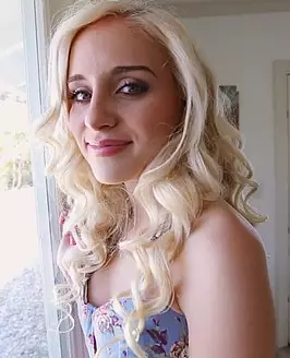 Naomi Woods