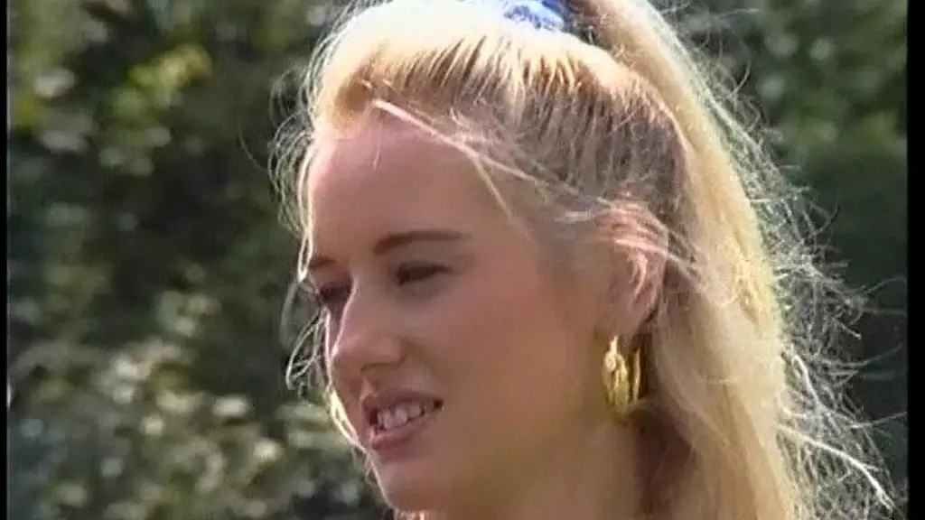 Blonde Babe Betty's Insane Gangbang Audition
