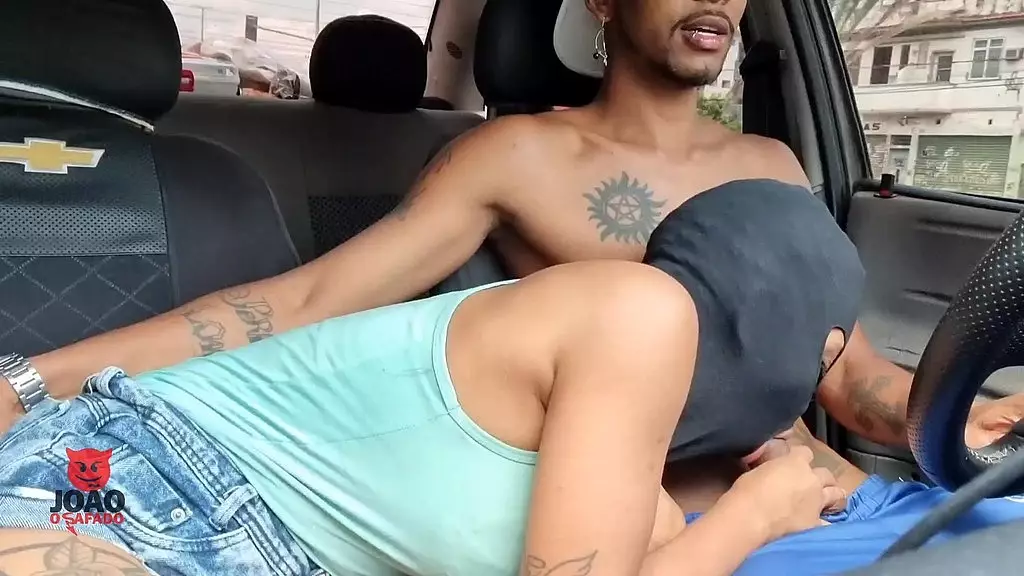Blonde Novinha Rides and Swallows
