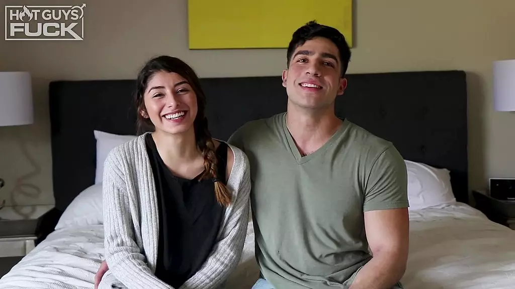 Diego's Thick Latin Cock Takes Vanessa's Pussy