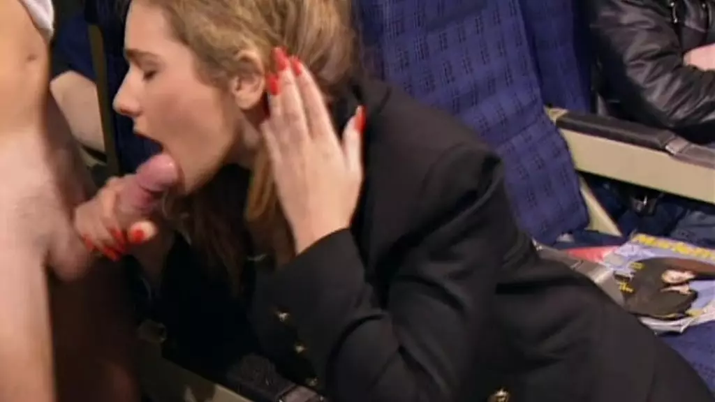 Draguitsa's In-Flight Blowjob