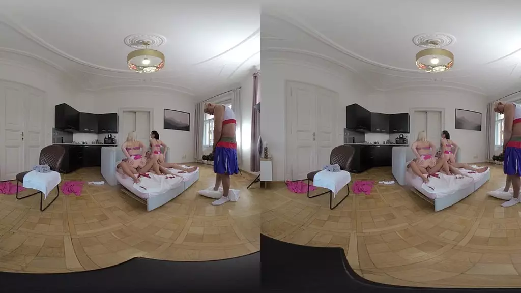 Vera Jarw & Lady Gang's Epic Double Pussy Penetration