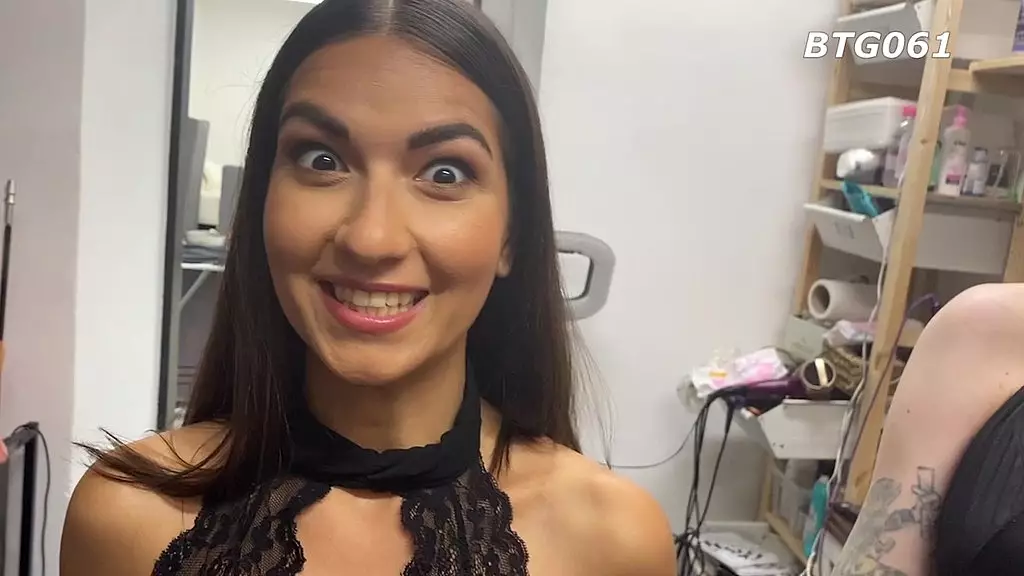 Anal Queens Moona Snake & Friends Get Wild