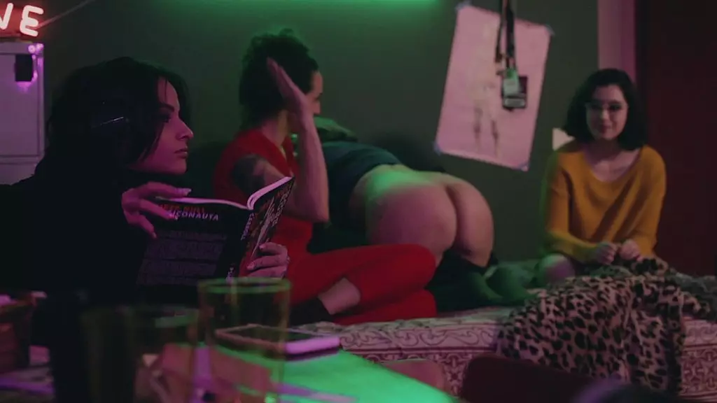 Cosmic Terror Lesbians Fuck and Suck