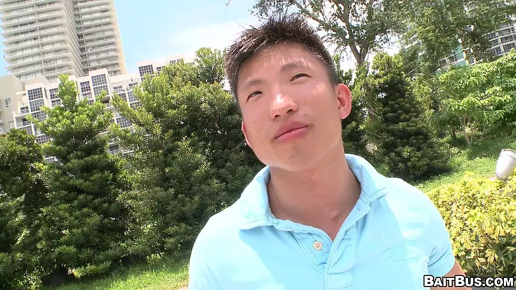 Taiwanese Temptation on Bait Bus