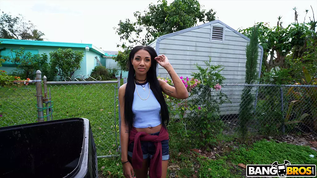 Ebony Girlfriend Fucked Hard in Miami