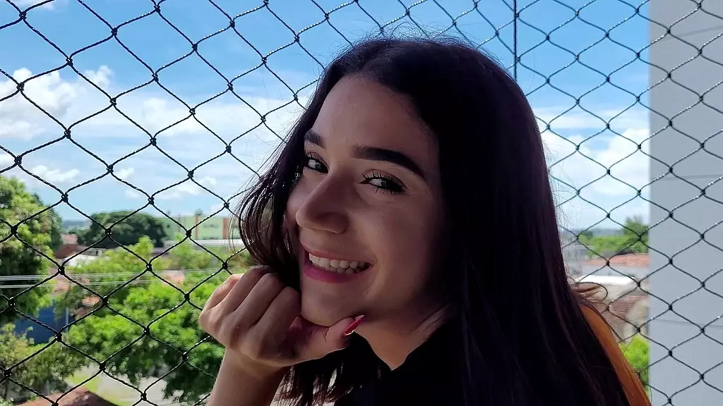 Gabbie Luna's Squirting Latina Fuckfest