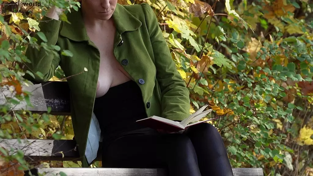 Autumn Mood: Public Blowjob and Facial