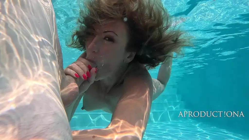 Stepmom Julia's Wet Blowjob Fantasy
