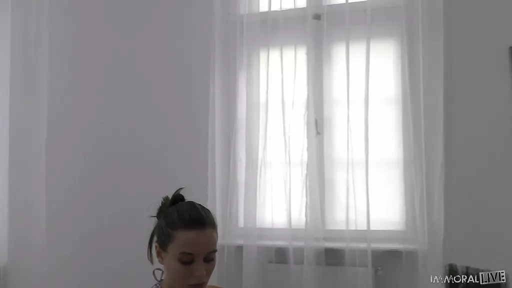 Lana Rhoades Takes Control of Martin's Thick Cock