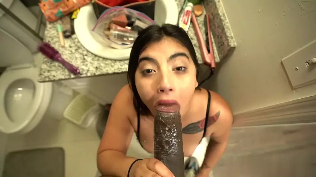 Latina GF Michelle Sucks Athlete Boyfriend's Cock