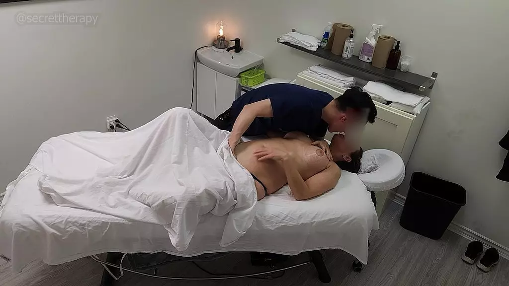 Flirty Milf Emma Gets Fucked by Massage Therapist