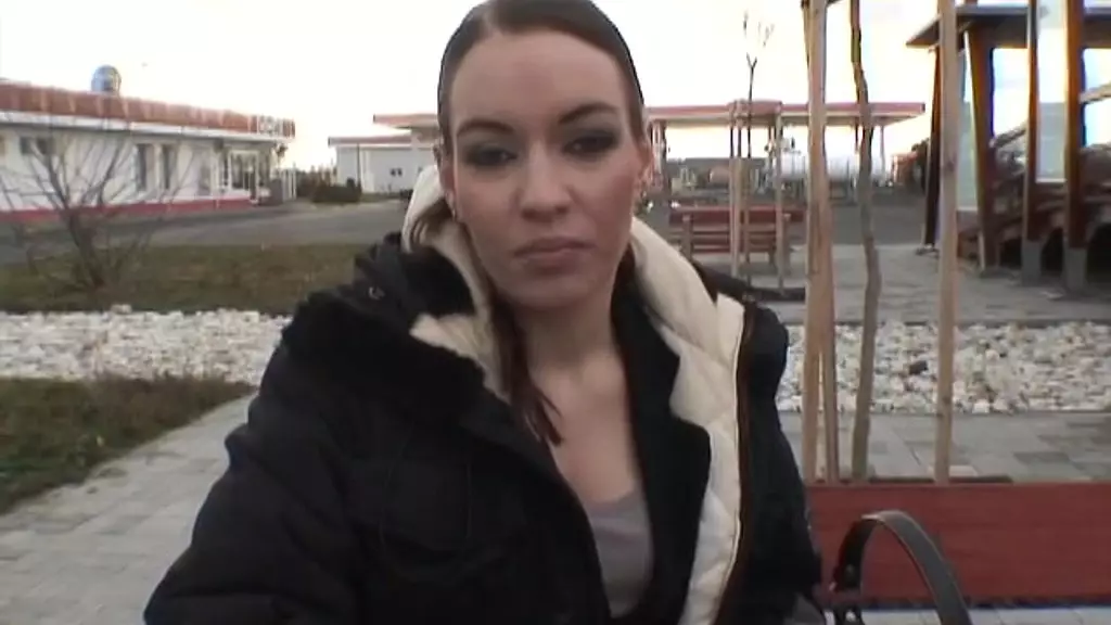 Trucker's Lucky Day: Cash for Pussy